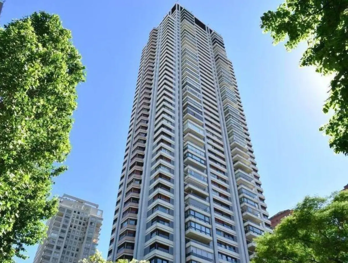 Пятикомнатная квартира в Palermo