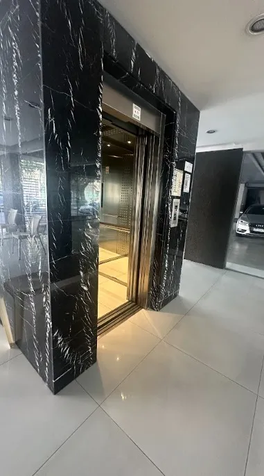 Apartamento de dois ambientes com vaga fixa em Caballito