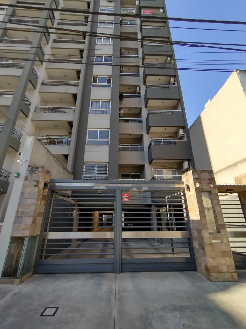 Apartamento de dois ambientes de 1 quarto em Morón