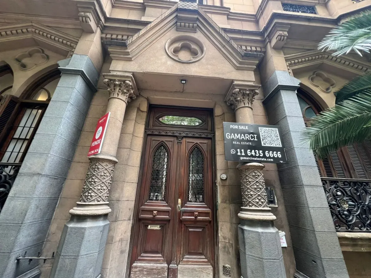 Furnished duplex apartment with 2 bedrooms in Recoleta