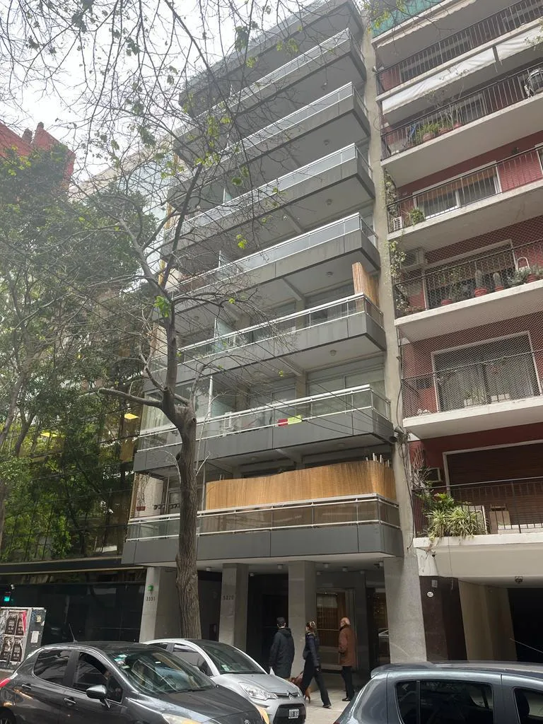 Kitnet de contrafrente com varanda em Palermo