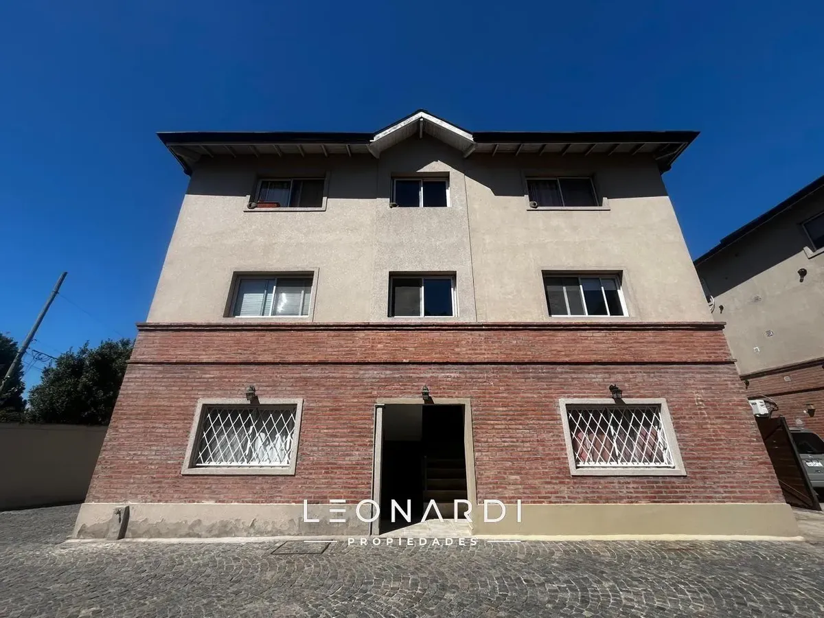 Departamento Céntrico En Alquiler - Id 3959