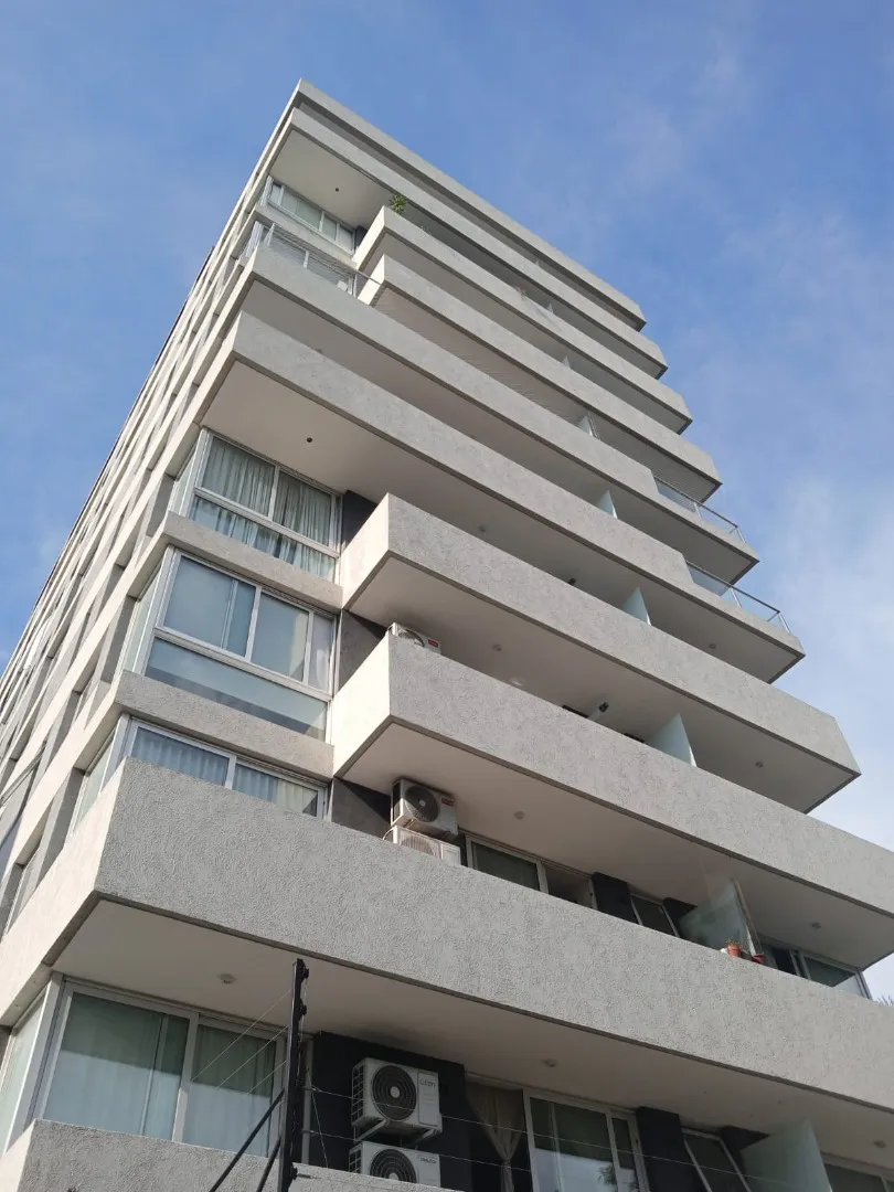 Apartamento de dois ambientes para aluguel em Ituzaingó Norte