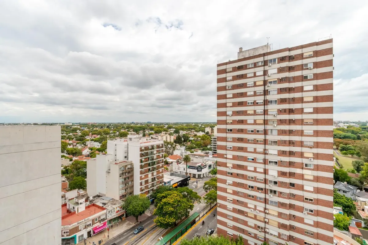 Furnished duplex apartment with parking in Vicente López