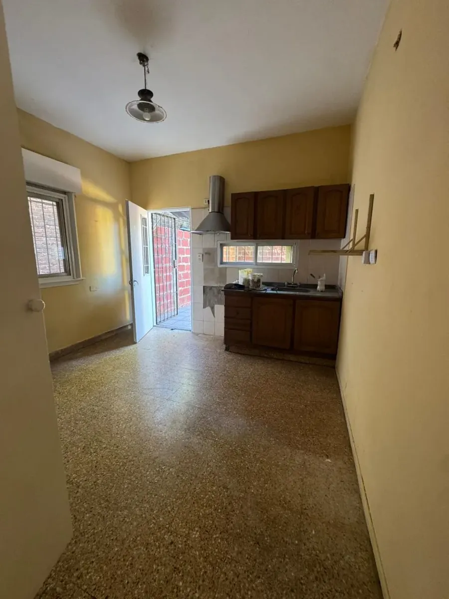 PH с 2 спальнями на первом уровне в Virreyes