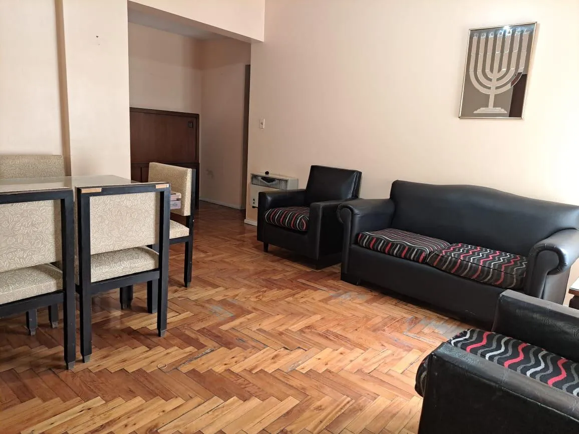 Apartamento de dois ambientes em Flores