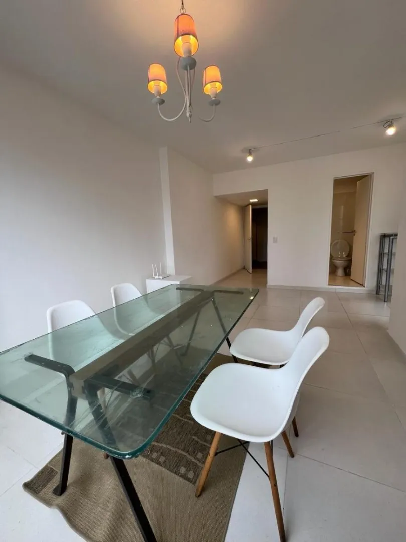 Mobiliado apartamento de 3 ambientes com 2 dormitórios em San Nicolás