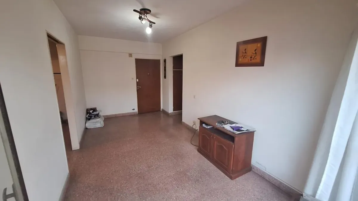 Departamento de 3 ambientes con balcón en General San Martín