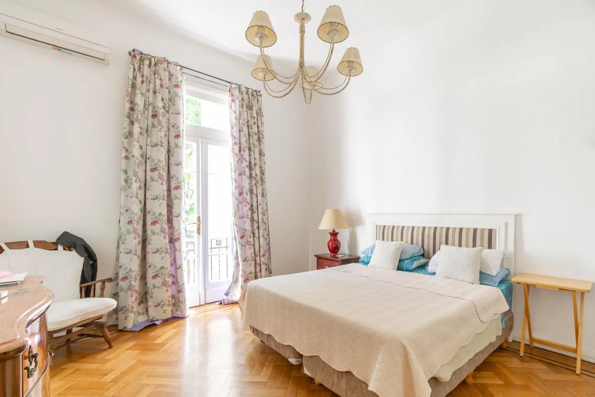 Четырёхкомнатная квартира в Retiro, Arenales y Libertad