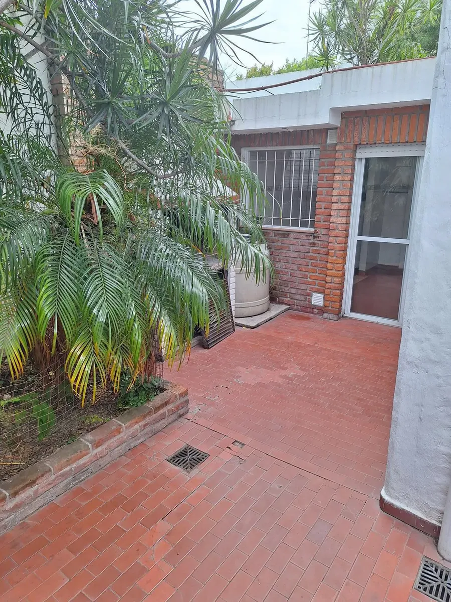 PH de 4 dormitorios con patio y terraza en Munro