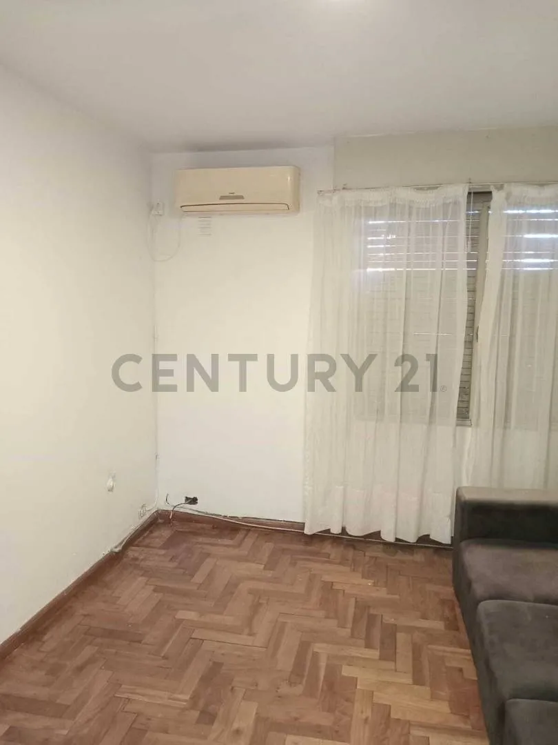 Apartamento de três ambientes com 2 dormitórios para alugar em San Isidro