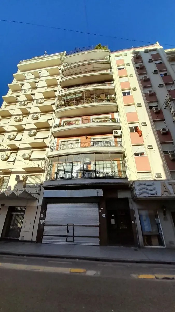 Полуэтажная квартира с 3 комнатами в Balvanera