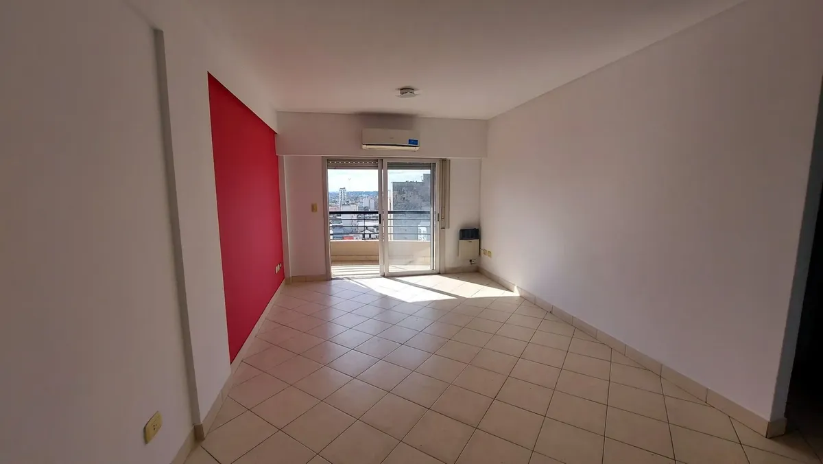 Apartamento de 3 ambientes no Centro de Morón