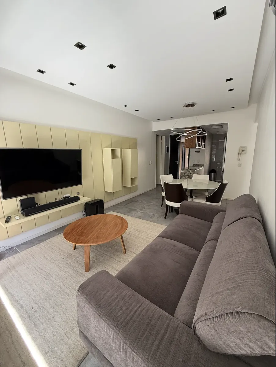 Furnished three-room apartment in Villa Urquiza