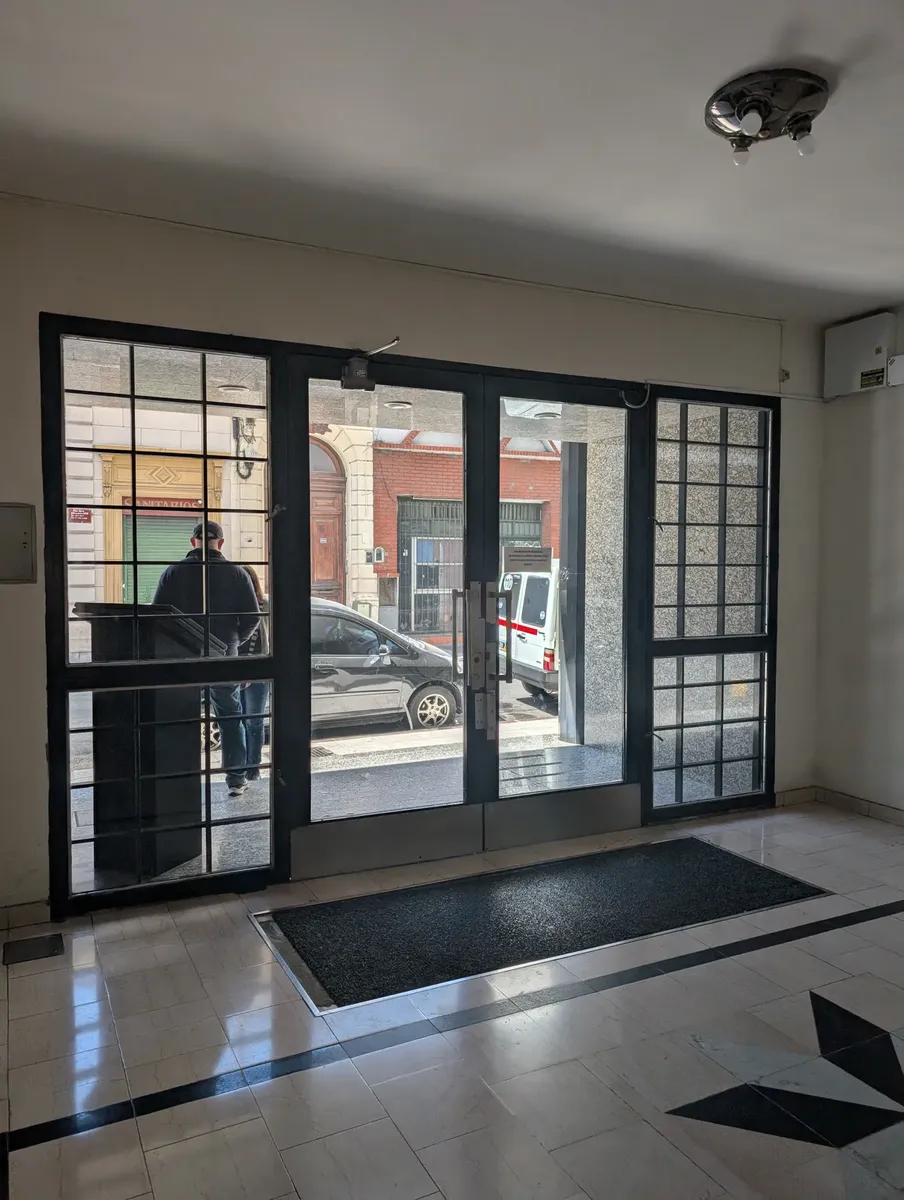 Bright one-bedroom apartment in San Telmo