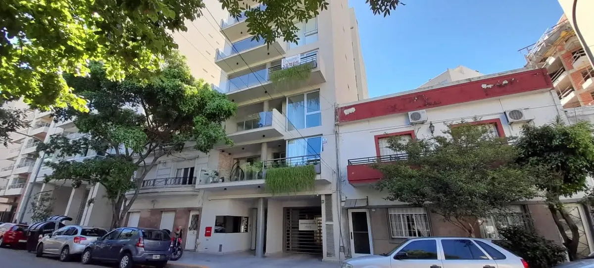 Two-bedroom apartment with terrace balcony and parking in Agronomía
