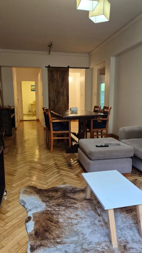 Furnished four-bedroom apartment with balcony in Balvanera