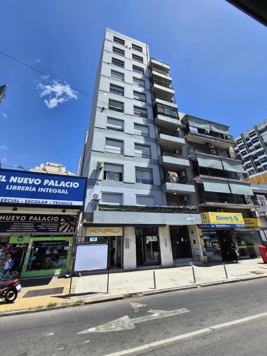 Departamento de 3 dormitorios con habitación de servicio en Vicente López