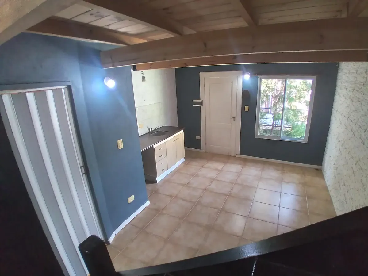 Loft de 1 dormitorio en Lomas de Zamora con balcón y sin expensas