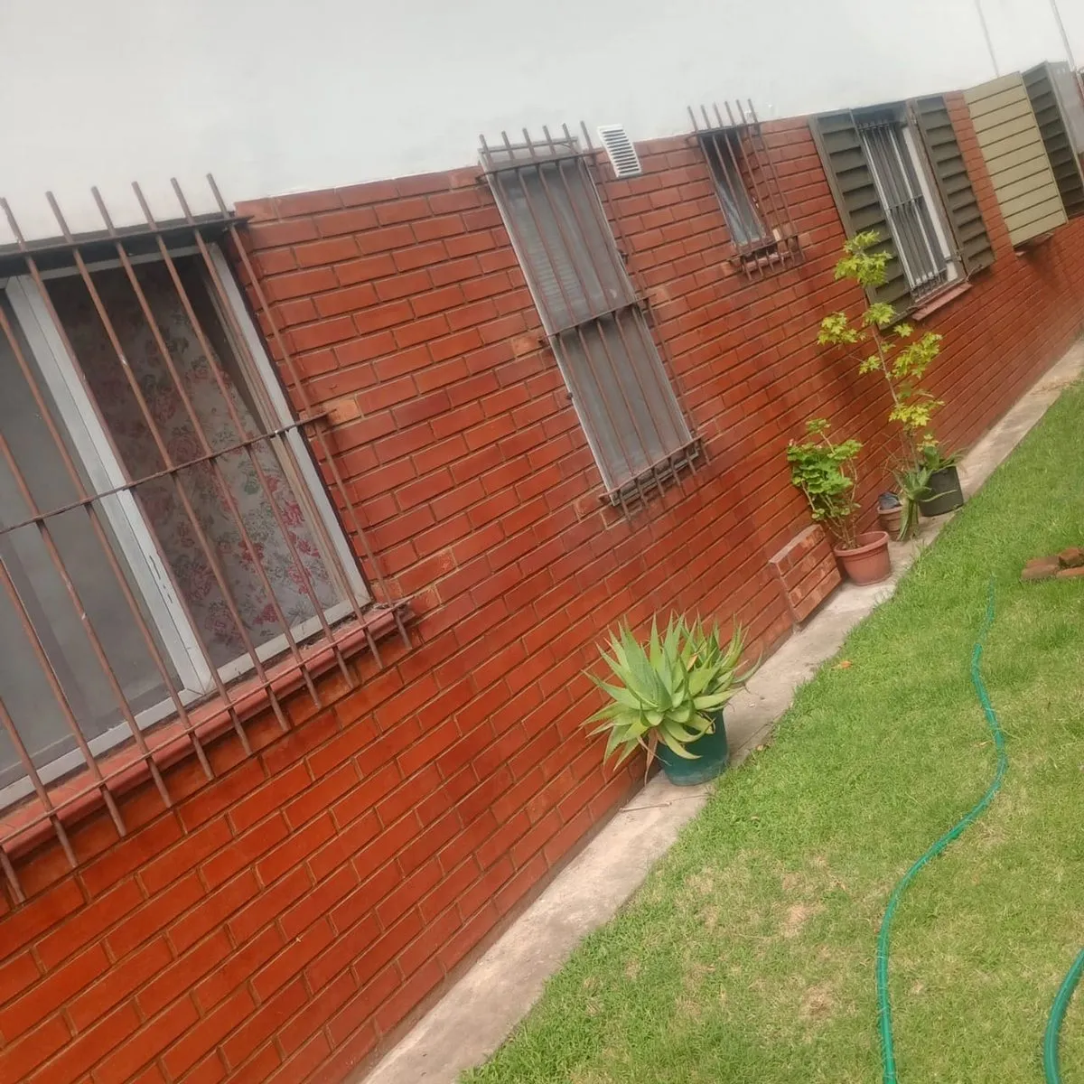 Ground-floor three-room apartment with 2 bedrooms in Beccar