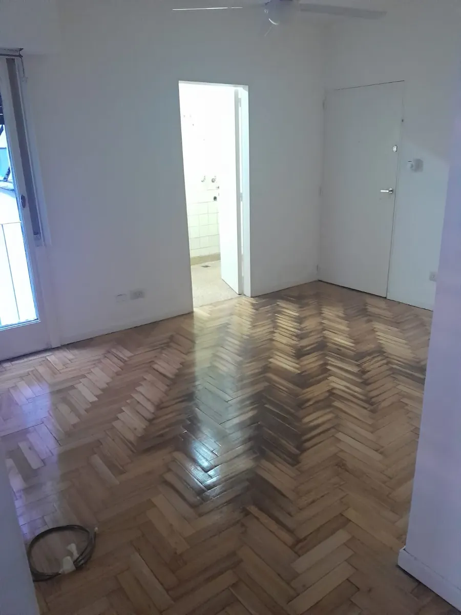 Apartamento de 2 ambientes com 1 dormitório em Almagro