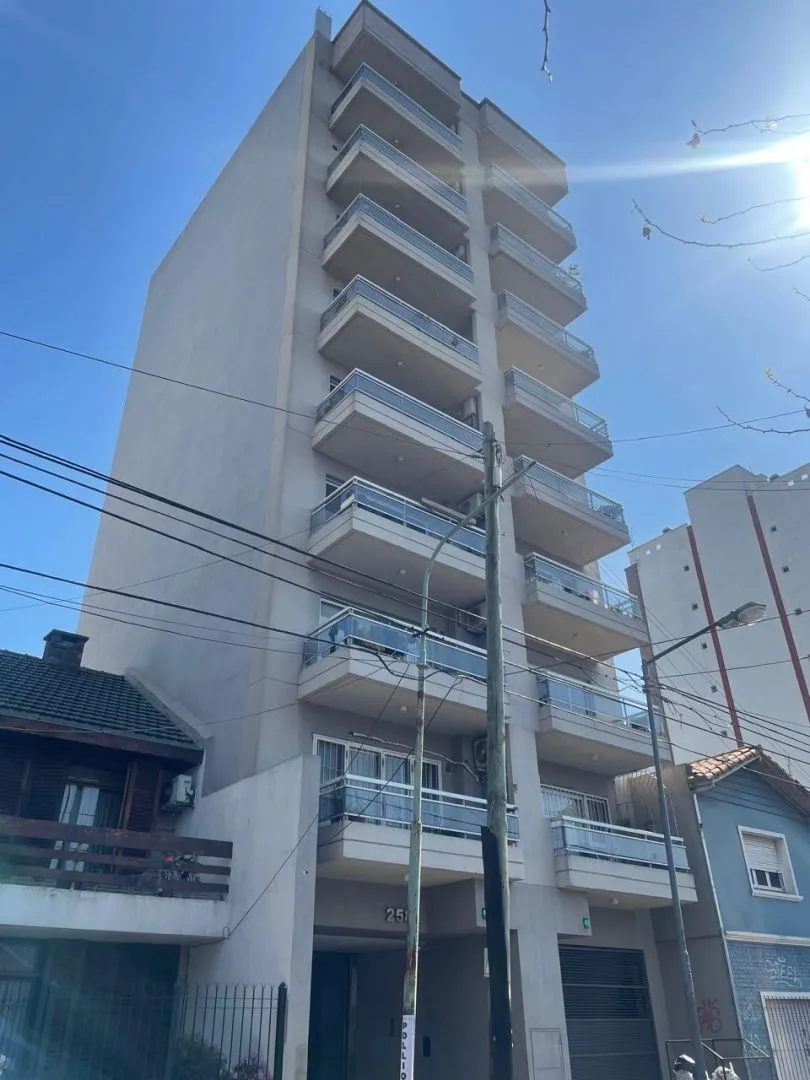 Two-bedroom apartment in General San Martín, Villa Ballester