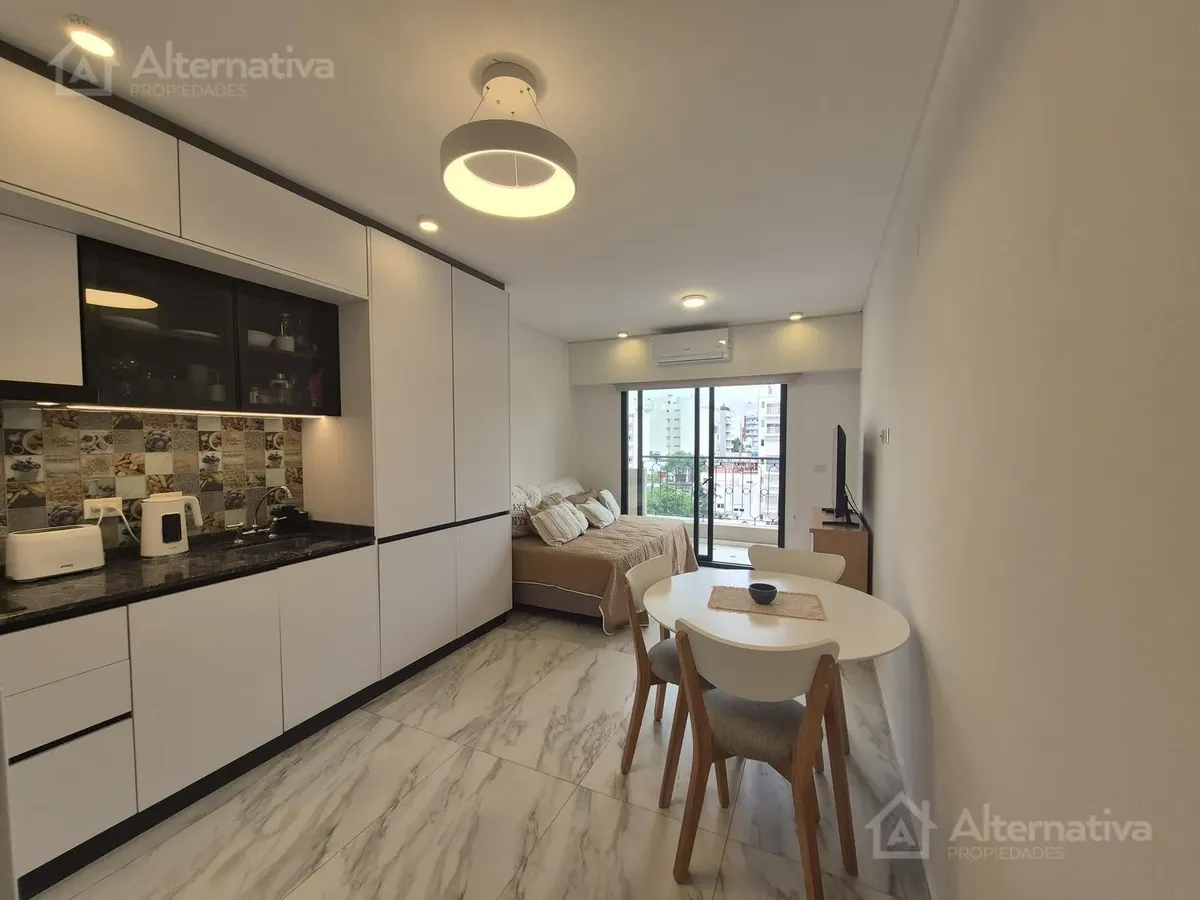 Квартира-студия с мебелью в Flores