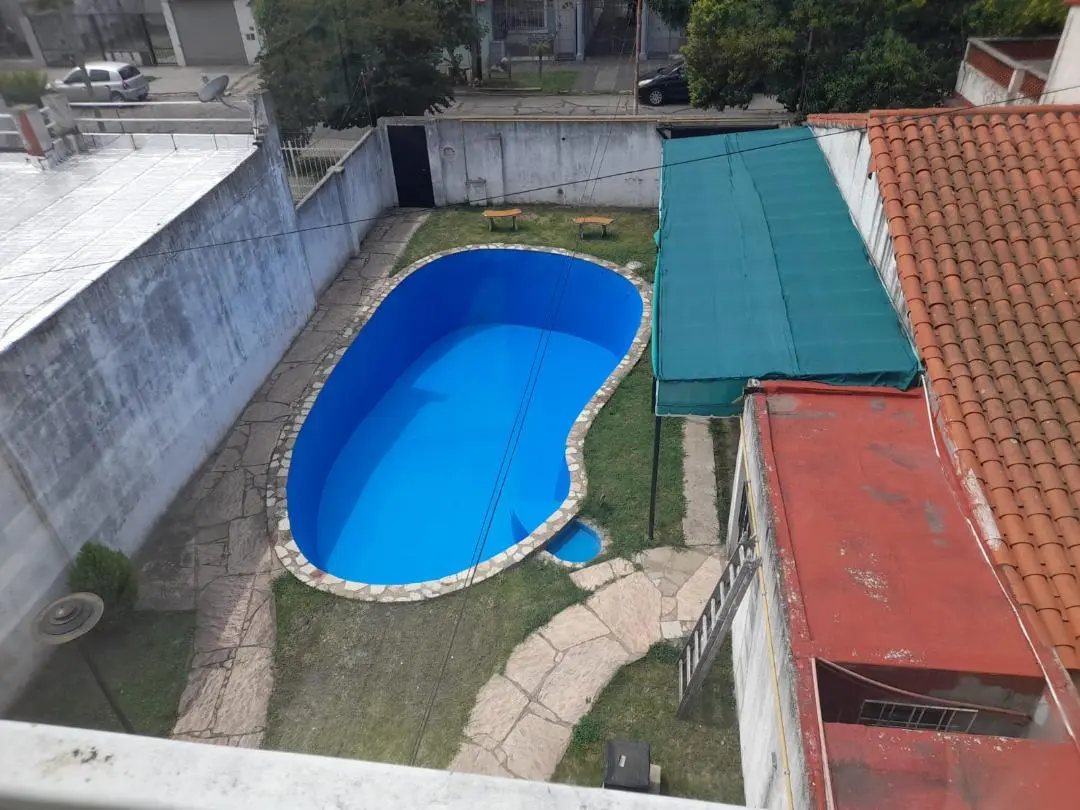 Casa en alquiler de 5 dormitorios en Ramos Mejía