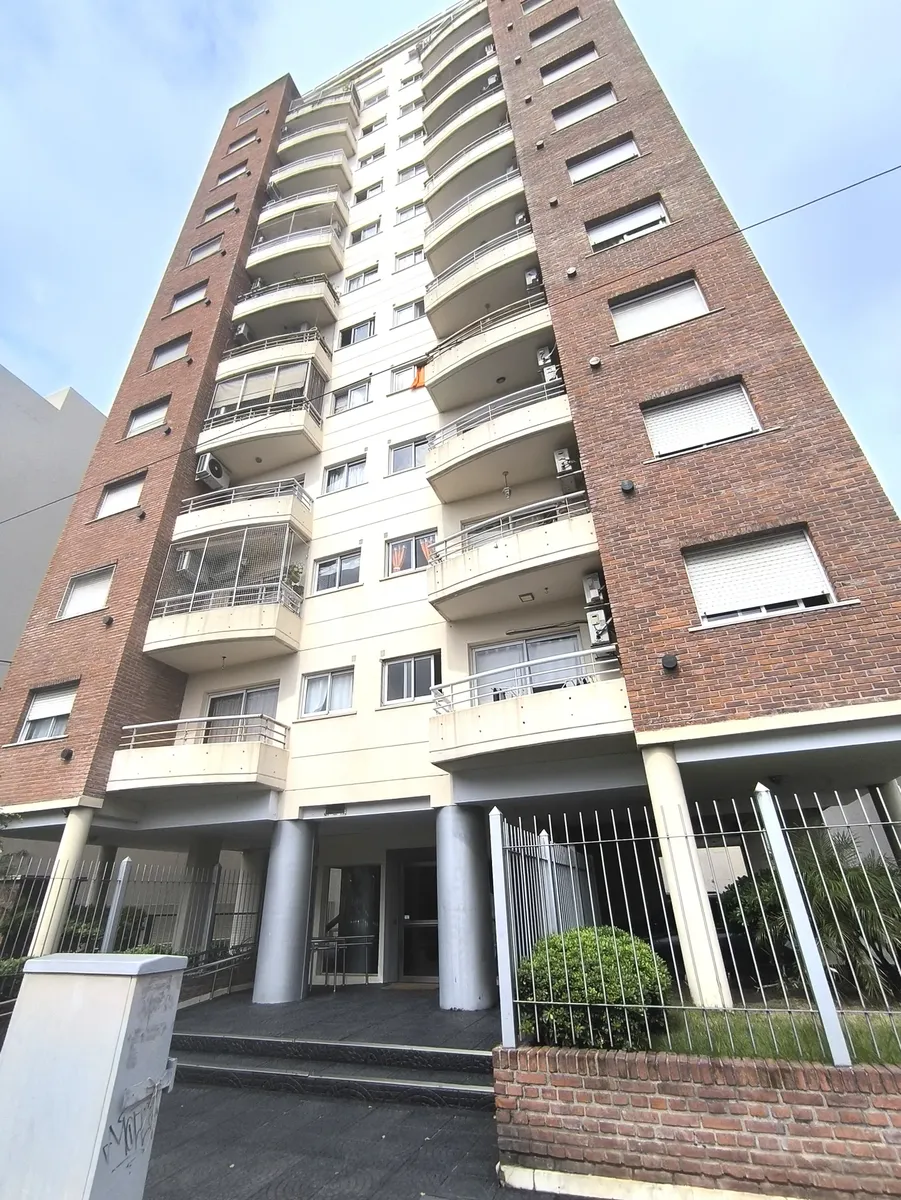 Departamento de 2 ambientes con balcón en Flores