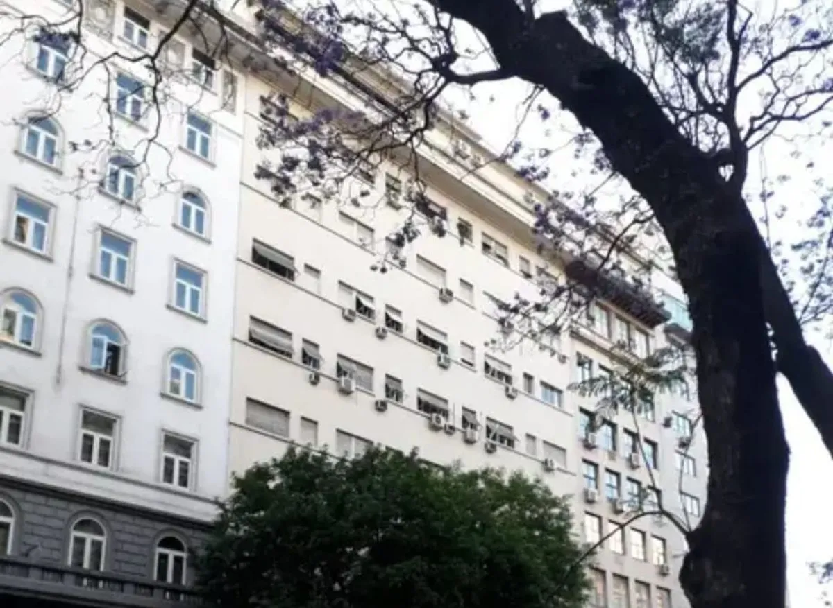 Departamento de 2 ambientes con balcón en Monserrat