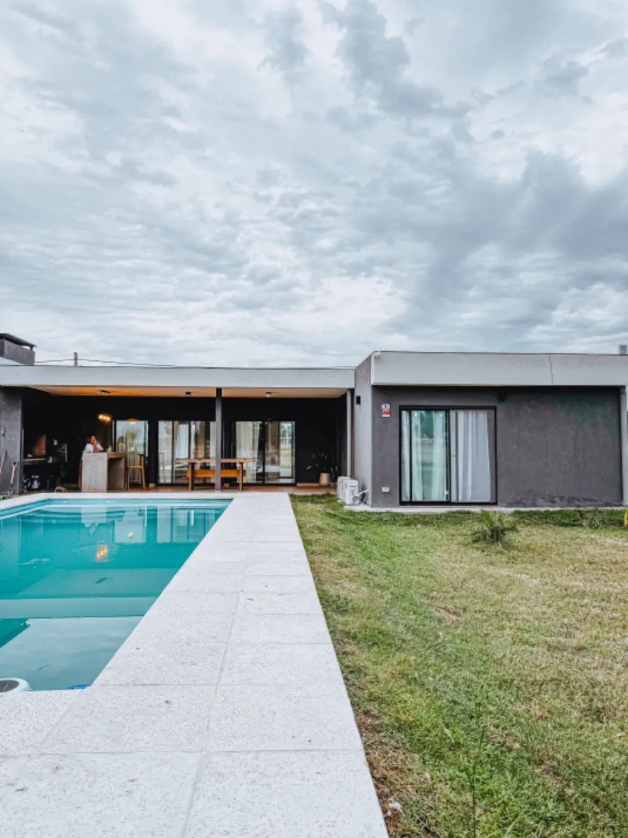 Casa Con Pileta En Barrio Cerrado Vicente Casares Cañuelas