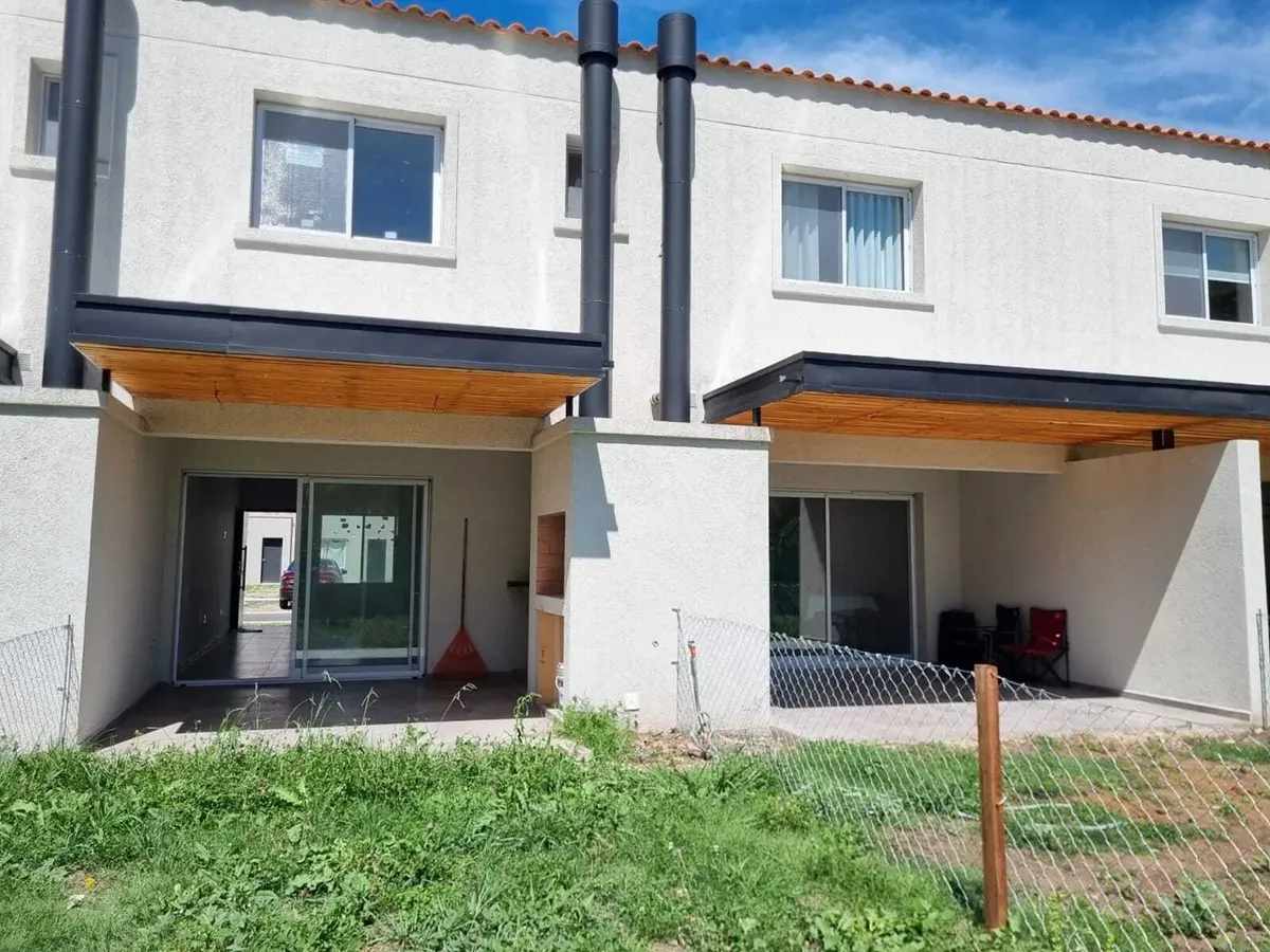Duplex En Alquiler En La Angelica, Pilar, G.b.a. Zona Norte