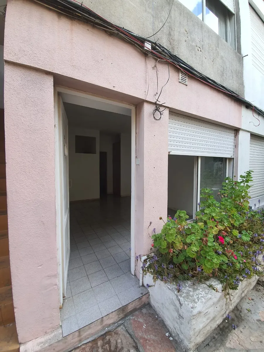 Studio apartment on the ground floor near 4 and 124 in Berisso