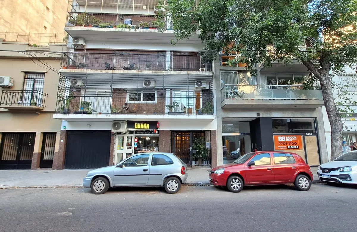 Apartamento de dois ambientes com pátio em Palermo