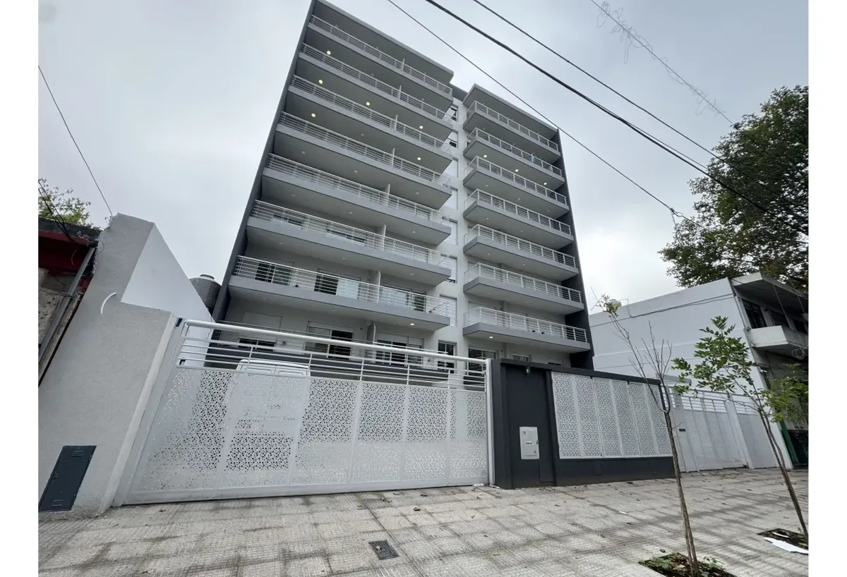 Monoambiente divisible a estrenar con balcón en Morón