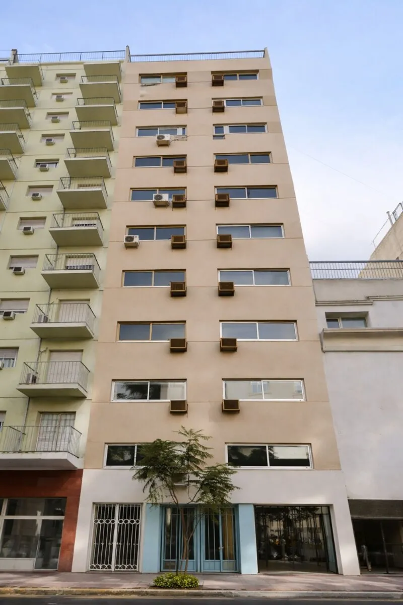 Departamento de 3 ambientes al frente en Balvanera