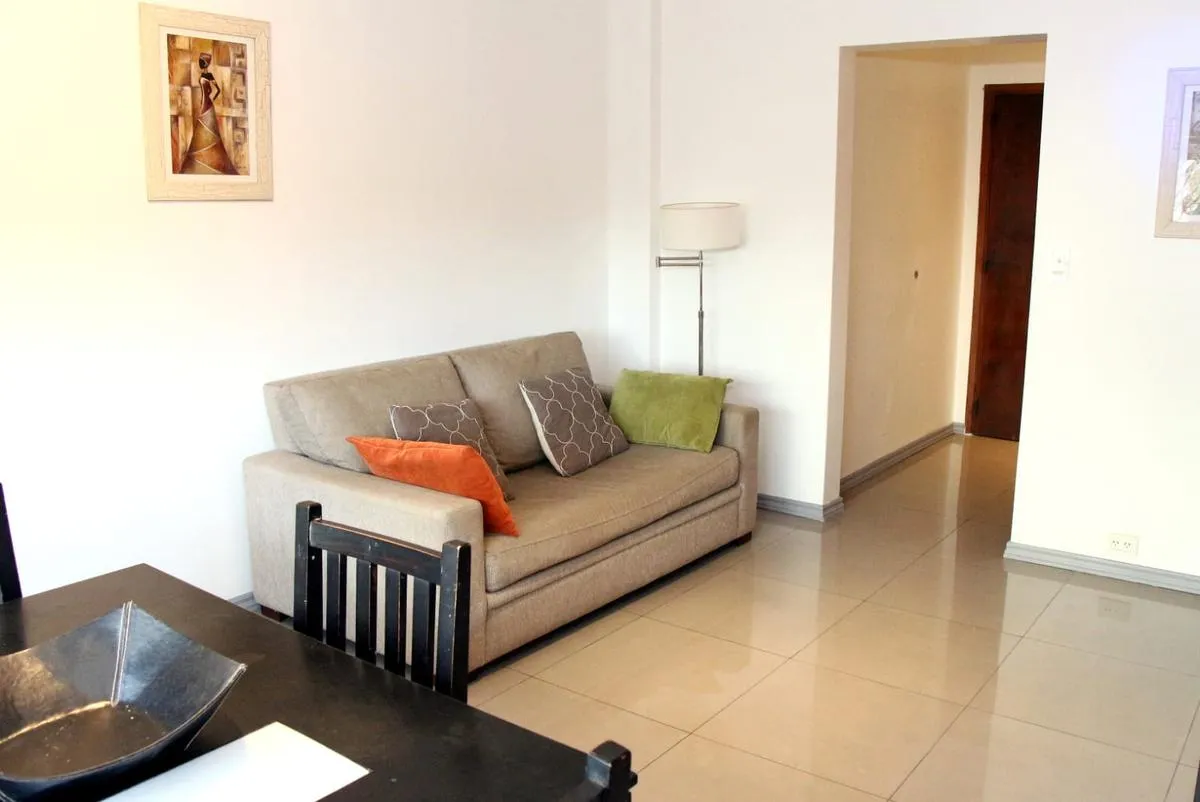 Departamento de 2 ambientes con frente a la Quinta de Olivos en Vicente López