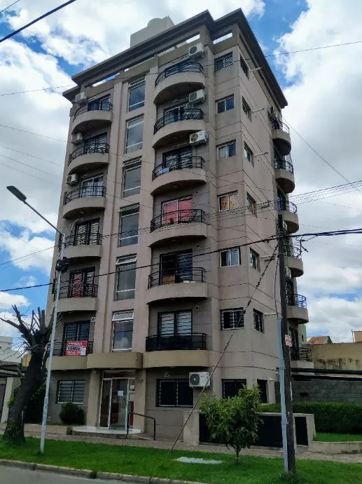 Apartamento de dois ambientes com 1 quarto em Lanús Oeste