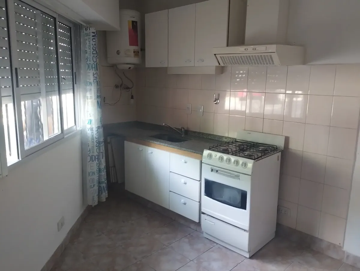 Departamento de 2 ambientes con 1 dormitorio en Villa Adelina