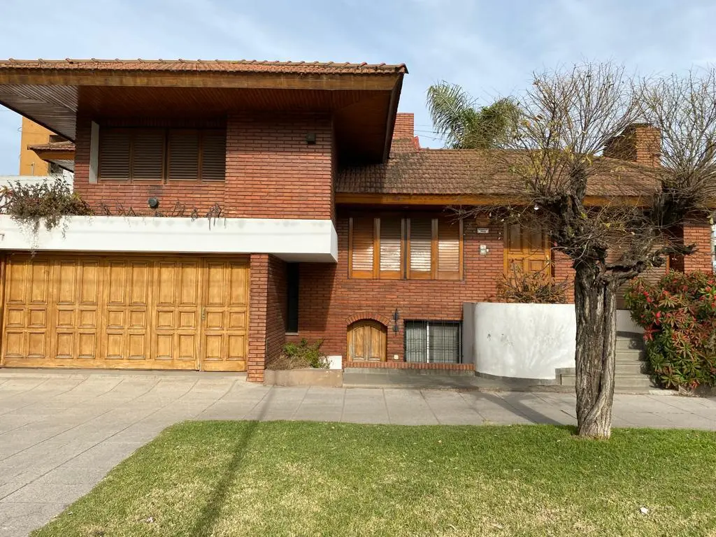 Alquiler Casa General Rodríguez Con Cochera
