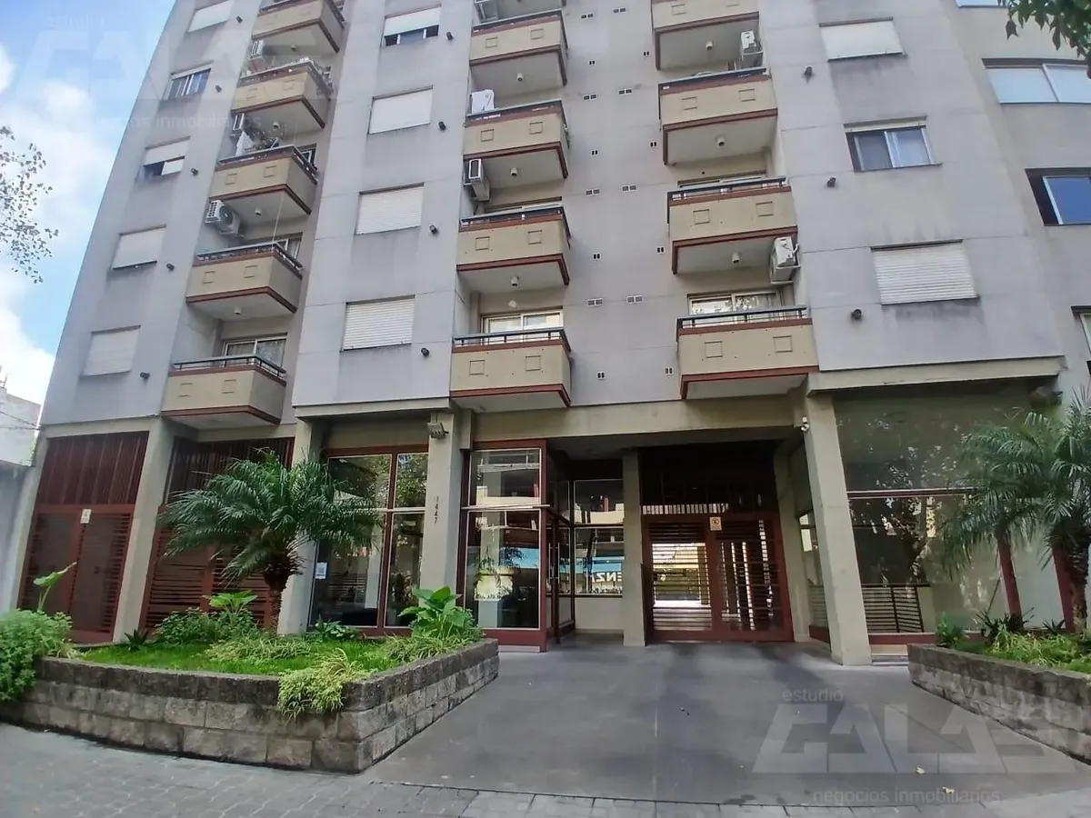 Departamento de 2 ambientes con balcón en Morón