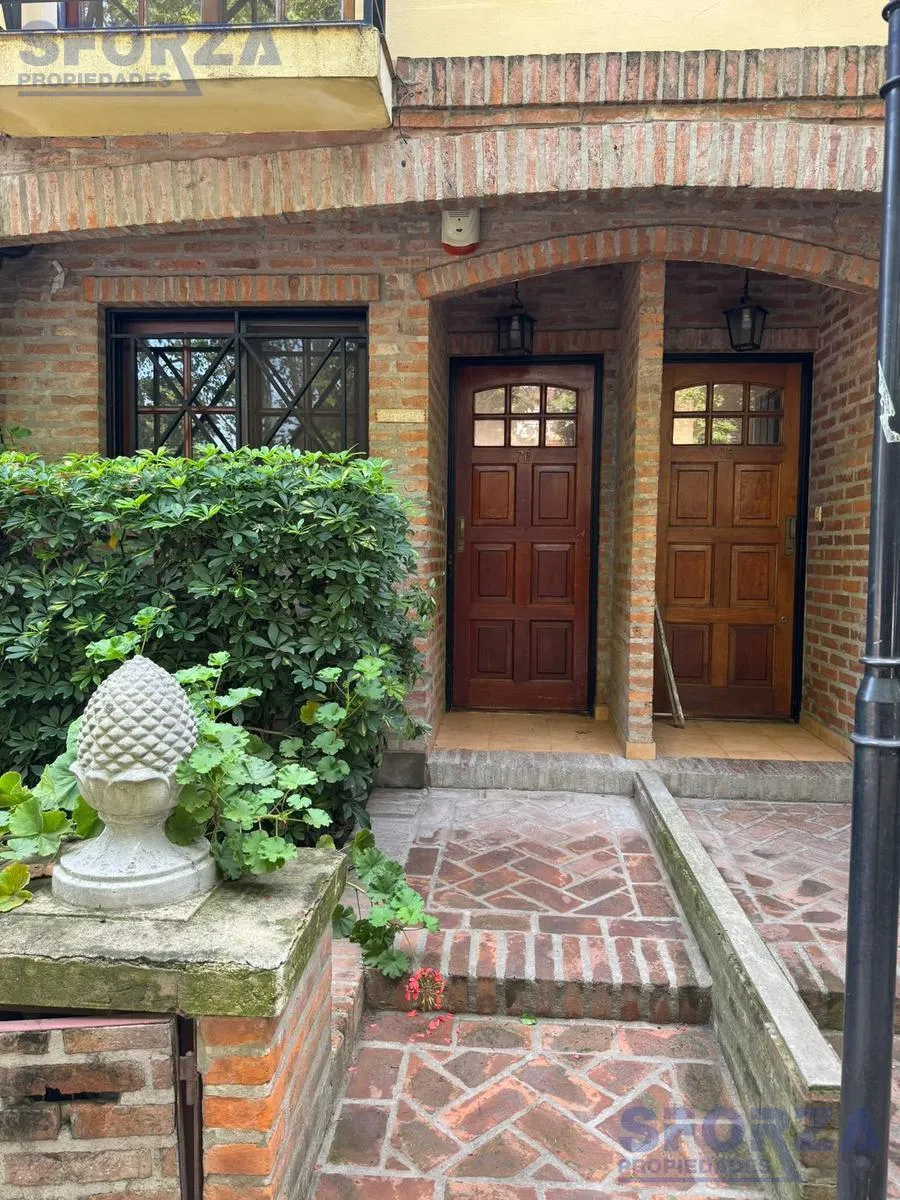 Triplex En Alquiler