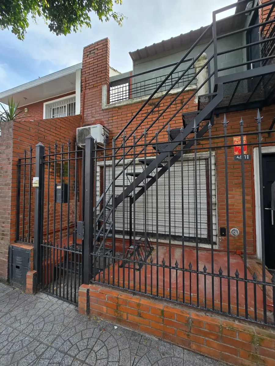 Apartamento de 2 dormitórios em Lanús