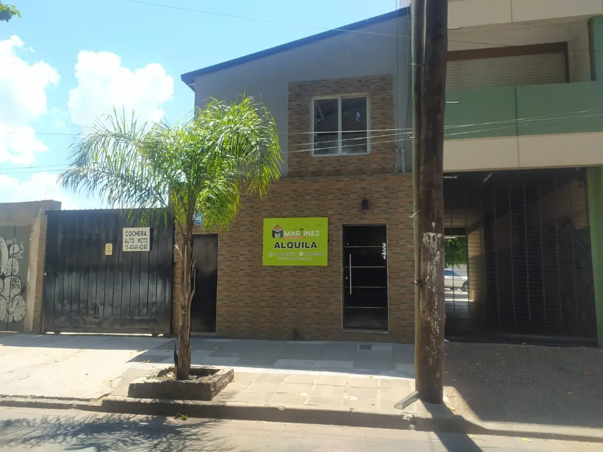 Two-storey one-bedroom apartment in General San Martín near Mitre train station