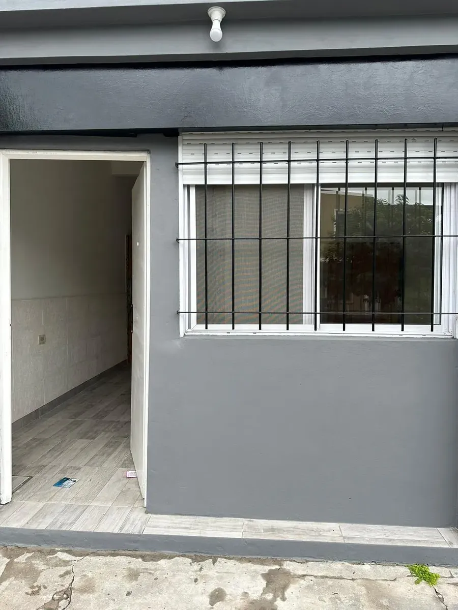 Kitnet de 1 ambiente novo com entrada independente em Hurlingham