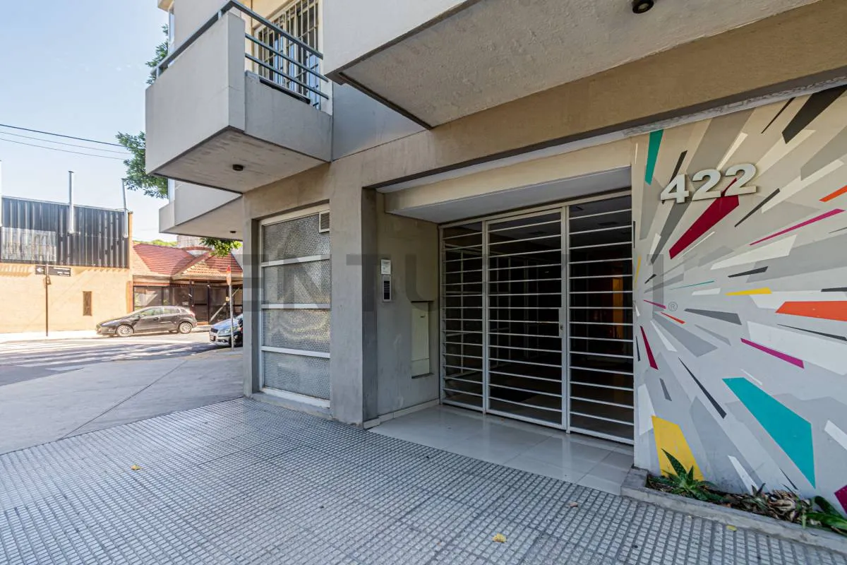 Furnished studio apartment with balcony in Parque Chas