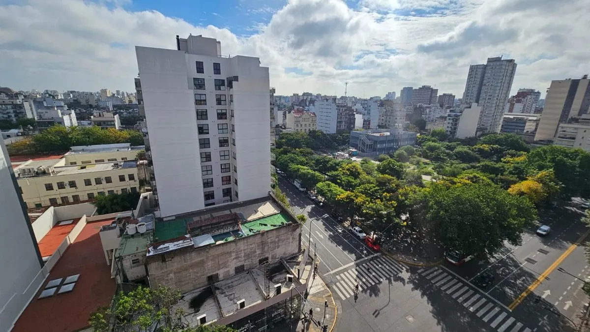 Departamento de 2 ambientes con balcón en Balvanera