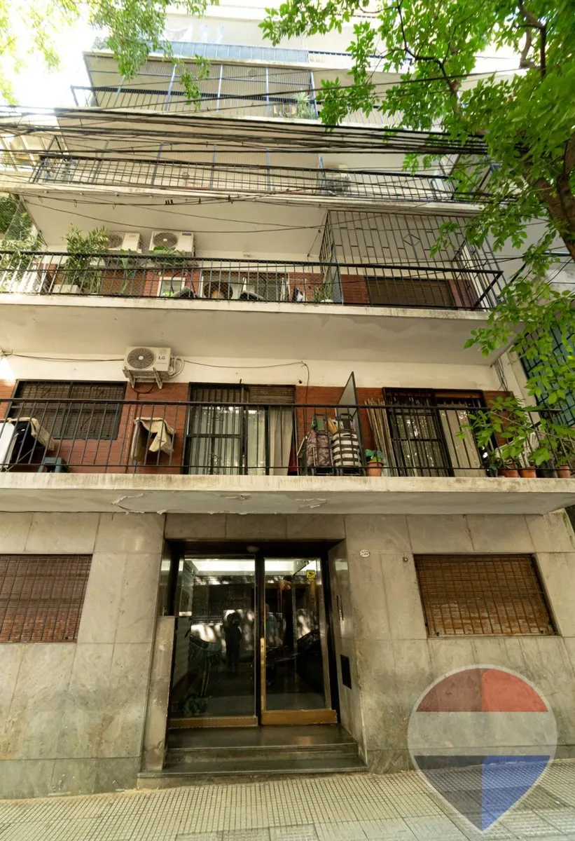 Квартира-студия с балконом и отдельной кухней в Flores