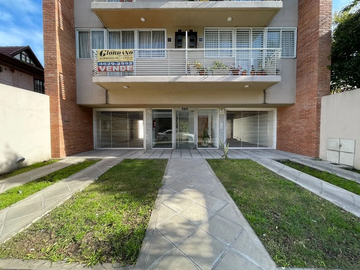 Apartamento de dois ambientes com 1 quarto em Morón (Castelar)