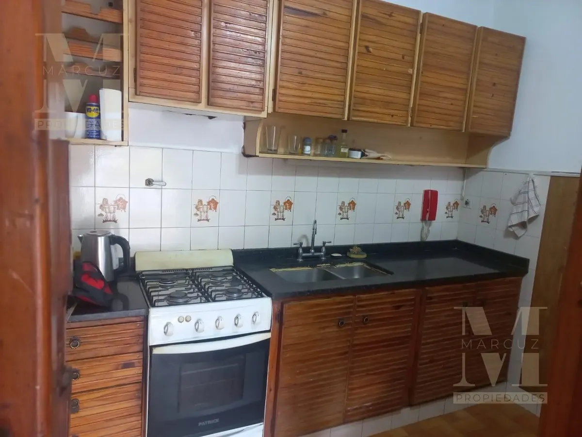 Departamento 3 ambientes con patio y balcón en Tablada